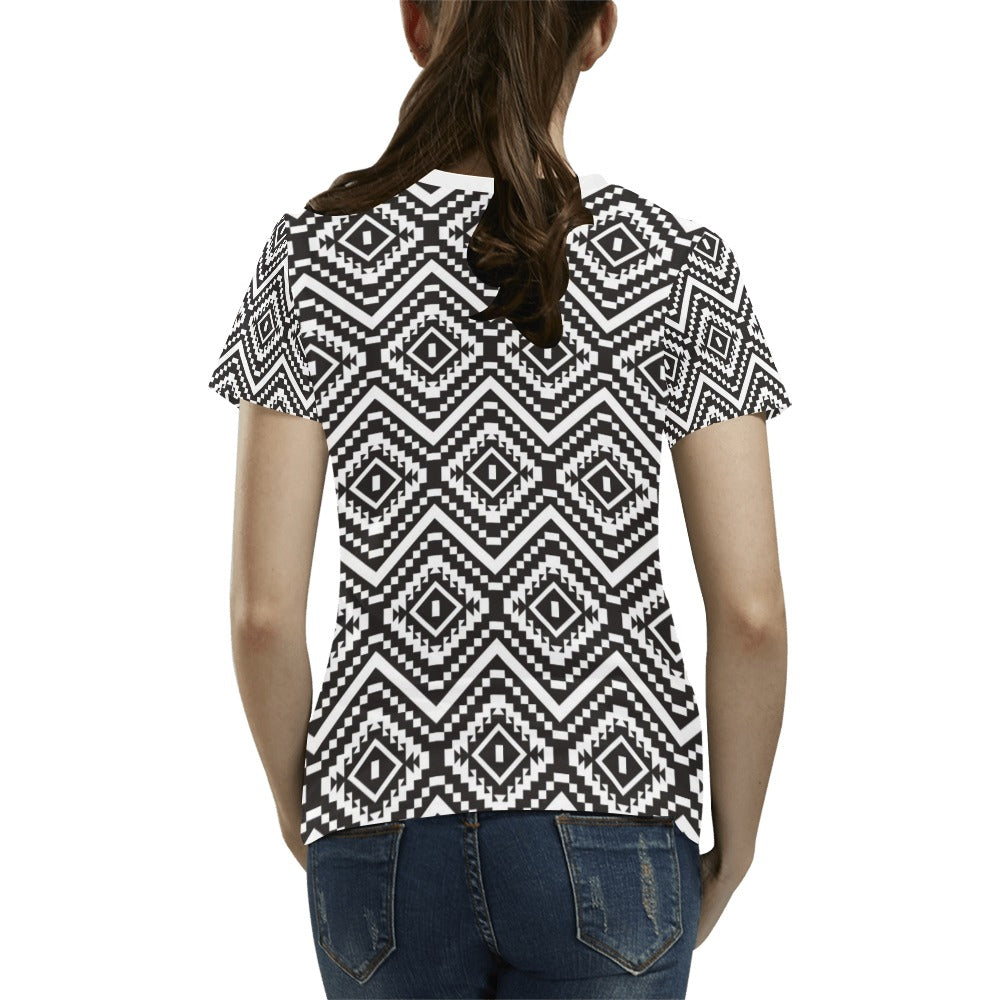 Tribal Pattern Print Design LKS303 Women's T-shirt
