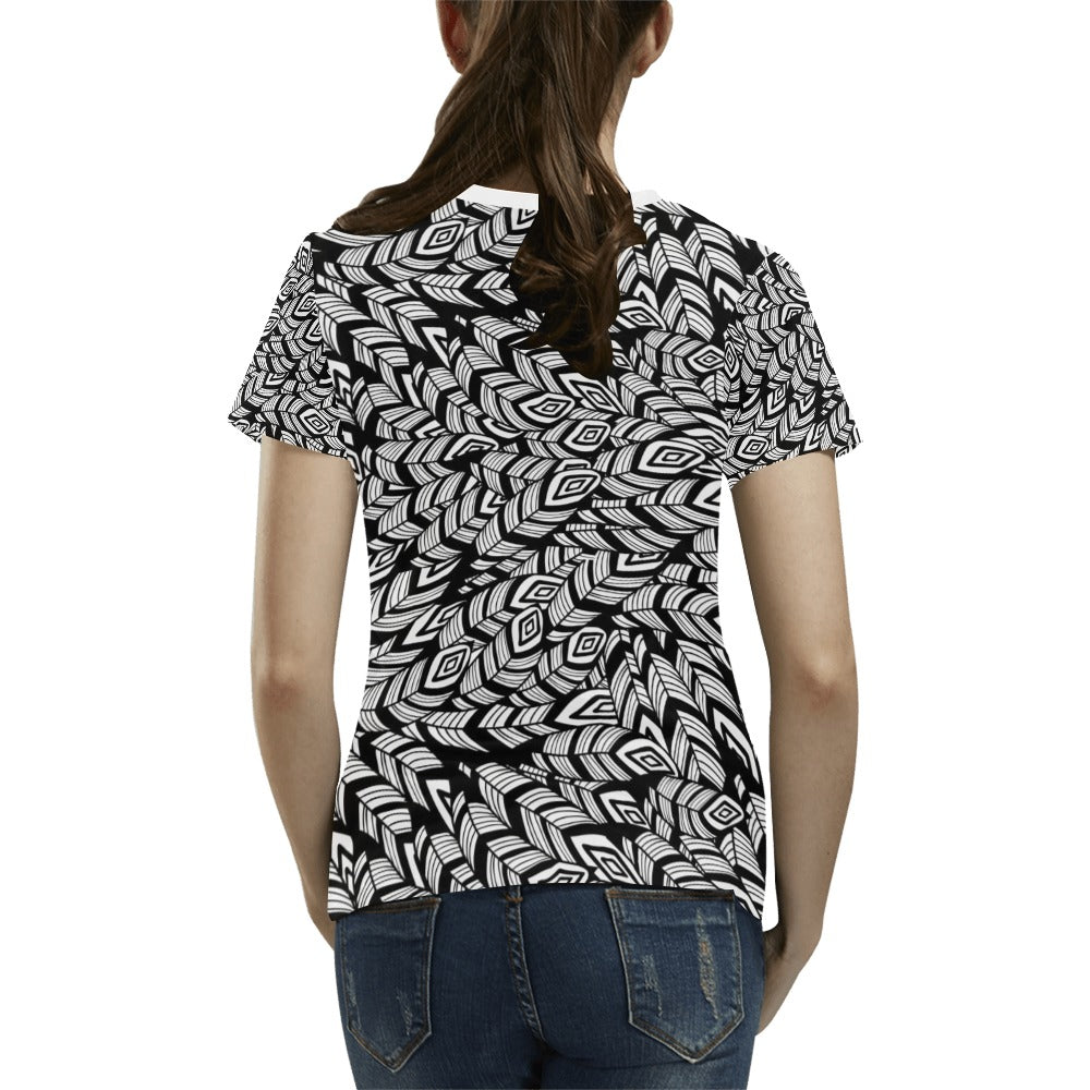 Tribal Pattern Print Design LKS302 Women's T-shirt