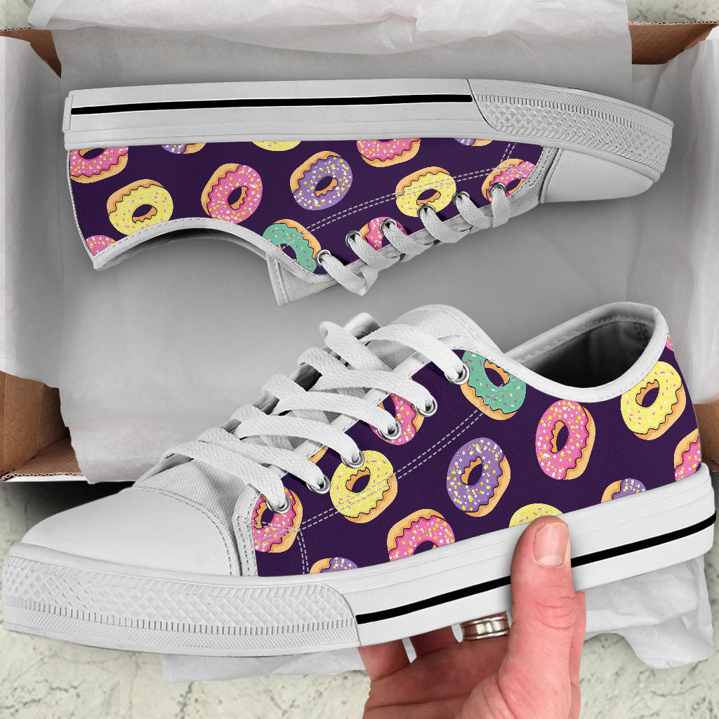 Donut Pattern Print Design DN08 White Bottom Low Top Shoes