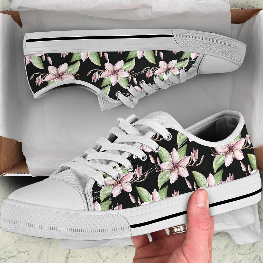 Plumeria Pattern Print Design PM02 White Bottom Low Top Shoes