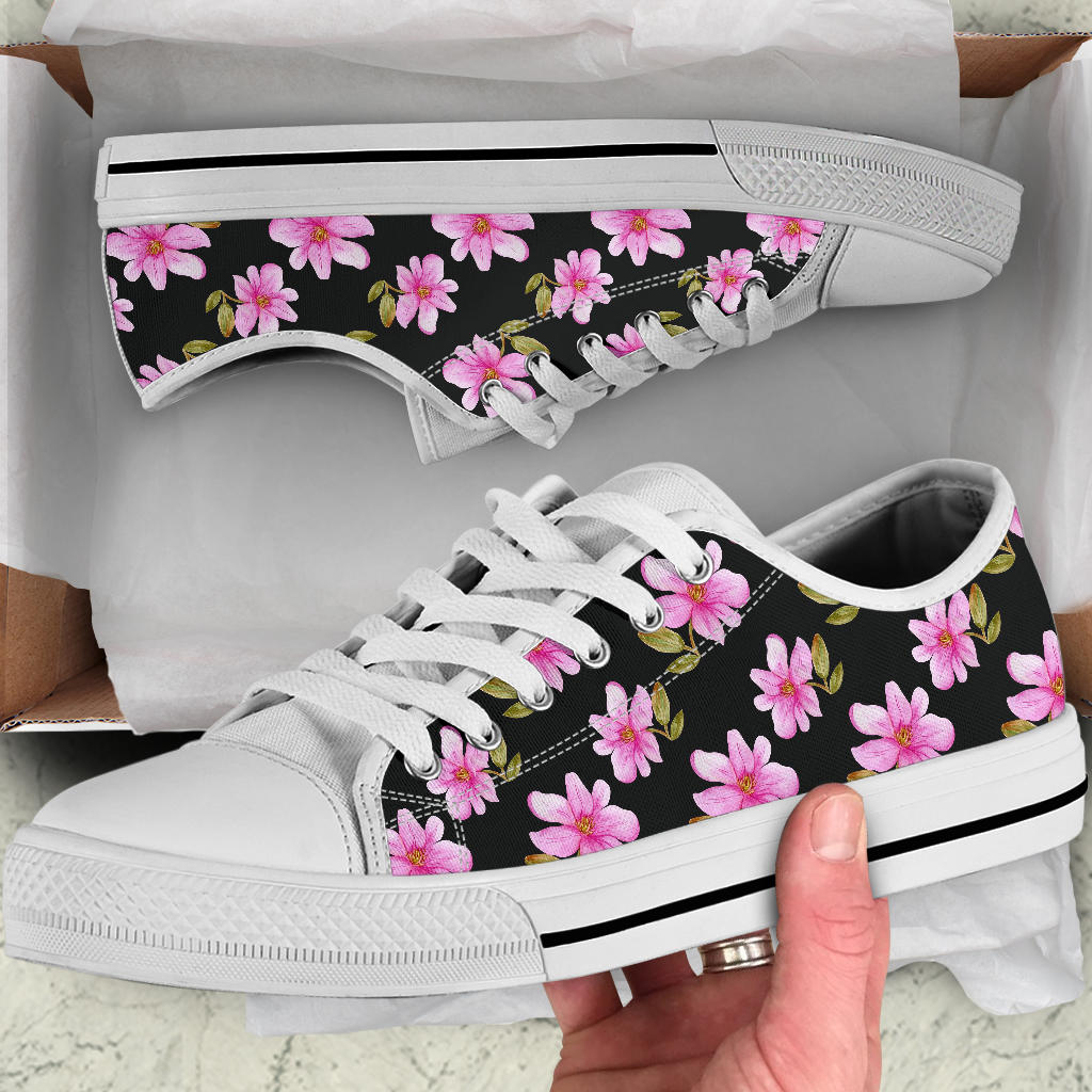 Magnolia Pattern Print Design MAG06 White Bottom Low Top Shoes