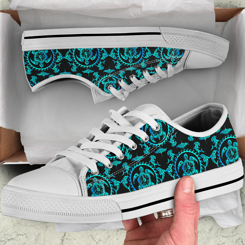 turquoise Tribal Sea Turtle Hawaiian White Bottom Low Top Shoes