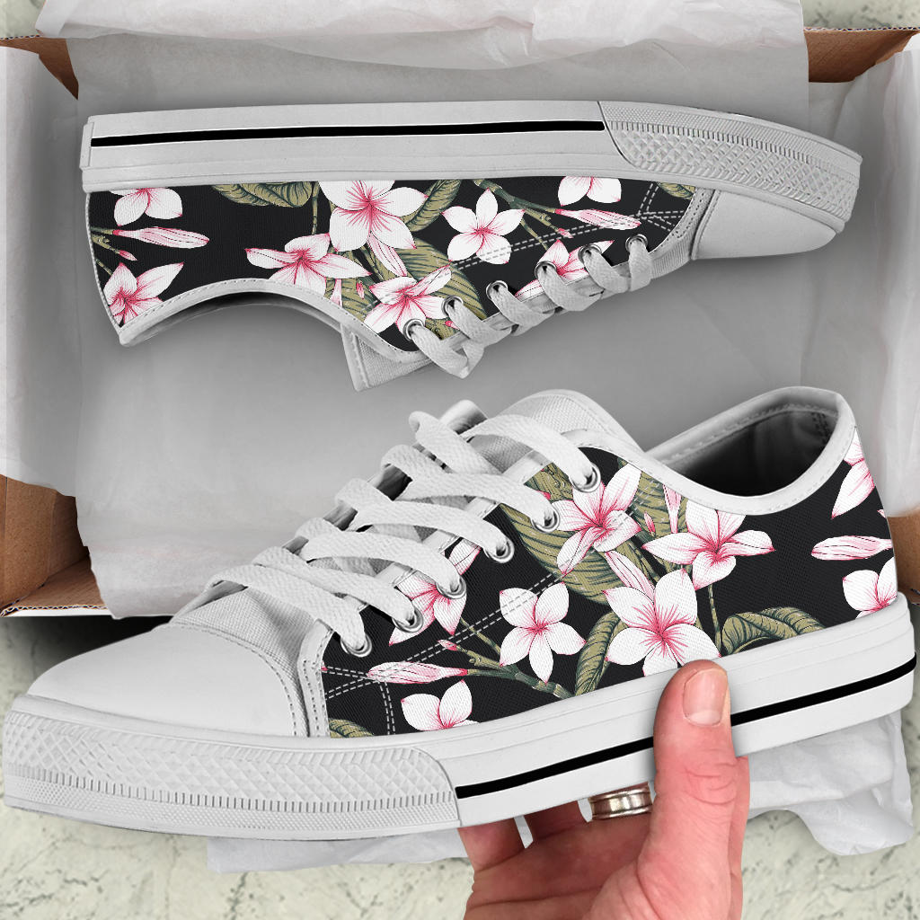 Plumeria Pattern Print Design PM021 White Bottom Low Top Shoes