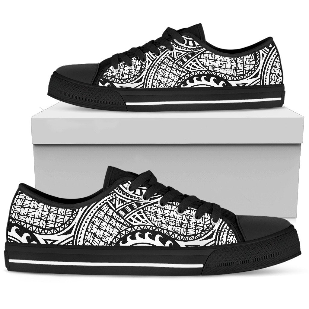 Polynesian Tribal Pattern Women Low Top Shoes