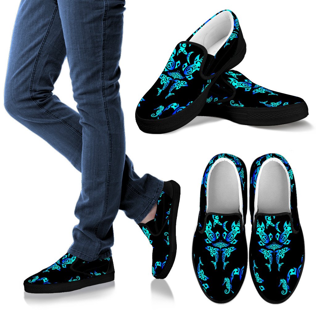 Sea Turtle Polynesian Tribal Hawaiian Men Slip On Shoes