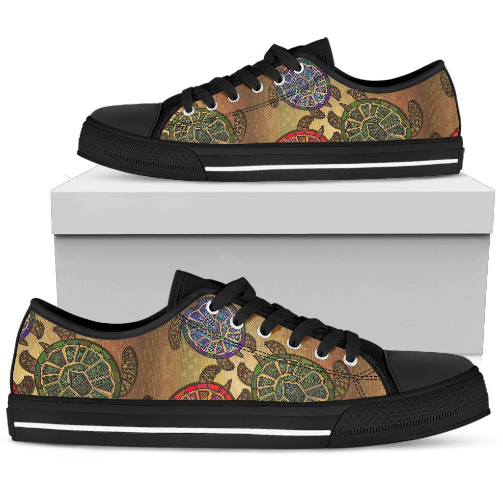Sea Turtle Tribal Colorful Men Low Top Shoes
