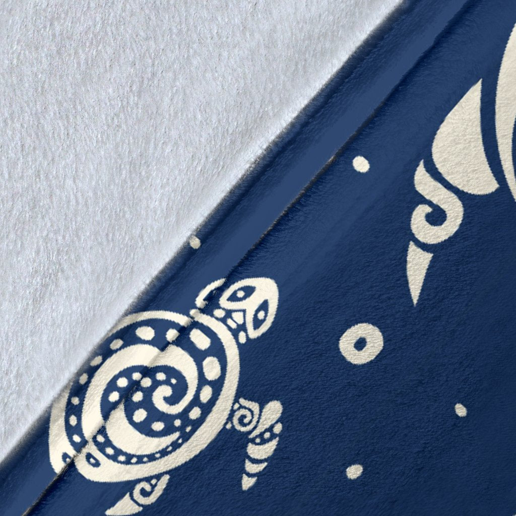 Sea Turtle Tribal Fleece Blanket