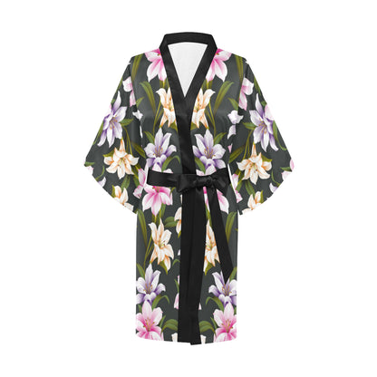 Lily Pattern Print Design LY01 Women's Short Kimono