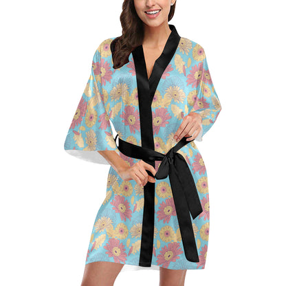 Gerberas Pattern Print Design GB04 Women's Short Kimono