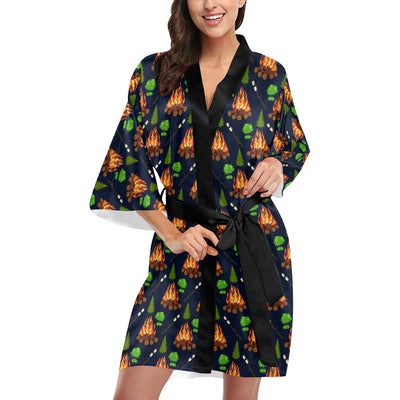 Camfire marshmallow Camping Design Print Women's Short Kimono