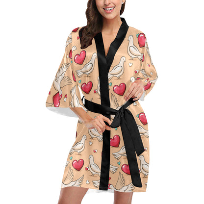 Pigeon Heart Pattern Print Design 04 Women's Short Kimono