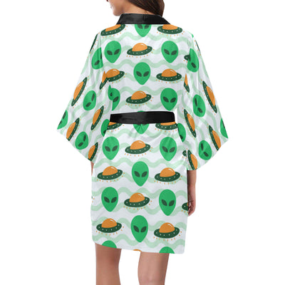 Alien UFO Pattern Print Design 04 Women's Short Kimono