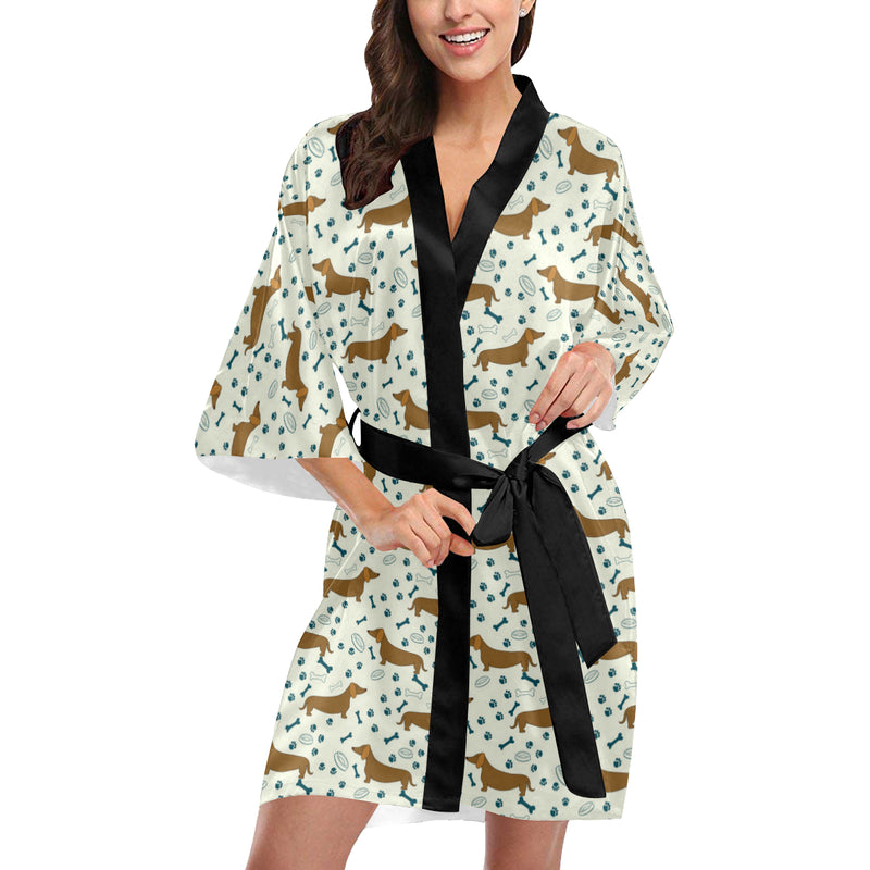 Dachshund Pattern Print Design 01 Women's Short Kimono