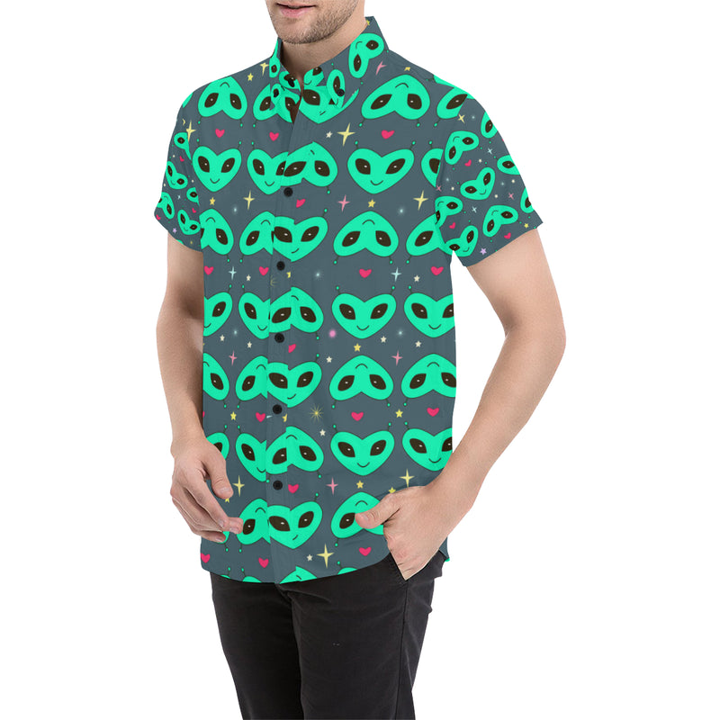 Alien Head Heart Pattern Print Design 03 Men's Short Sleeve Button Up Shirt