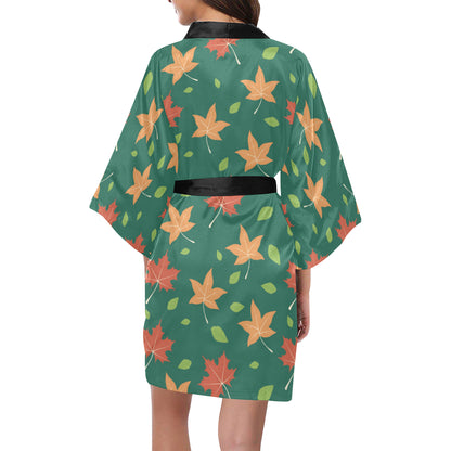 Maple Leaf Pattern Print Design 04 Women's Short Kimono
