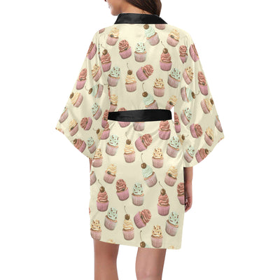 Cupcake Pattern Print Design 04 Women's Short Kimono