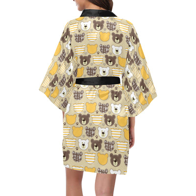 Bear PatchworkPattern Print Design 01 Women's Short Kimono