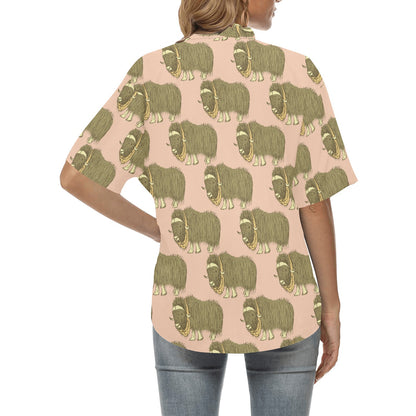 Yak Pattern Print Design 01 Women's Hawaiian Shirt