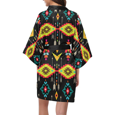 Native Pattern Print Design A05 Women's Short Kimono