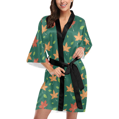 Maple Leaf Pattern Print Design 04 Women's Short Kimono