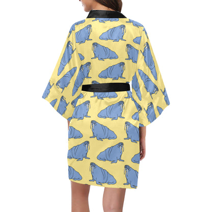 Walrus Pattern Print Design 02 Women's Short Kimono