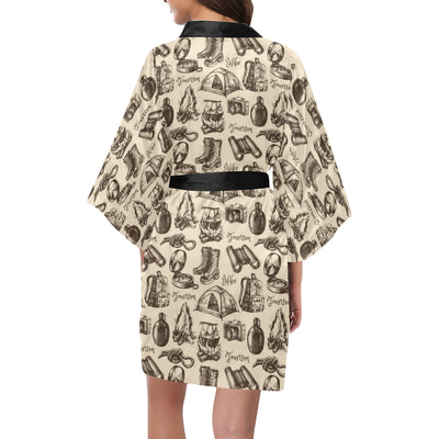 Camping Pattern Print Design 01 Women's Short Kimono