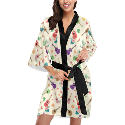 Ukulele Pattern Print Design 01 Women's Short Kimono