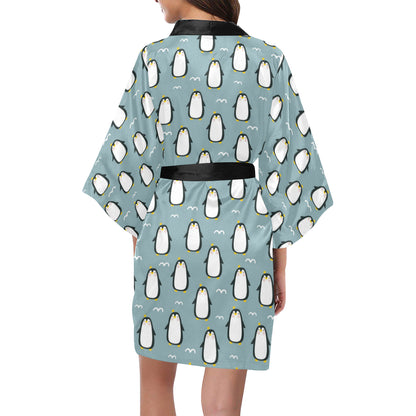 Penguin Pattern Print Design A02 Women's Short Kimono