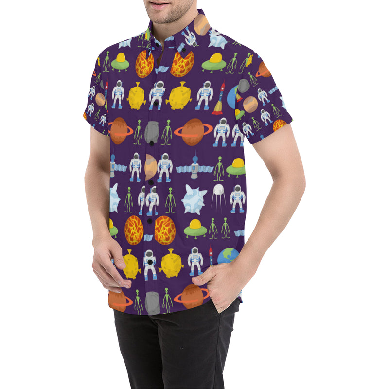 Alien Astronaut Planet Men's Short Sleeve Button Up Shirt