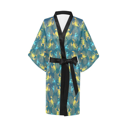 Scorpion Pattern Print Design 02 Women's Short Kimono
