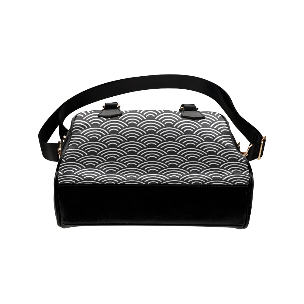 Scales Black White Pattern Print Design 03 Shoulder Handbag