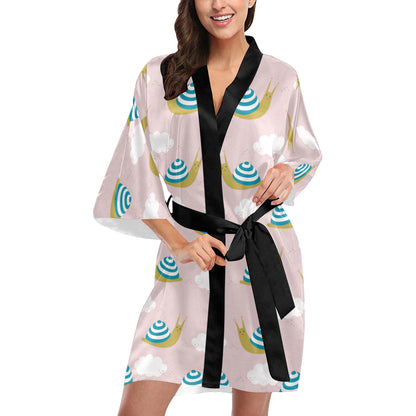 Snail Pattern Print Design 02 Women's Short Kimono