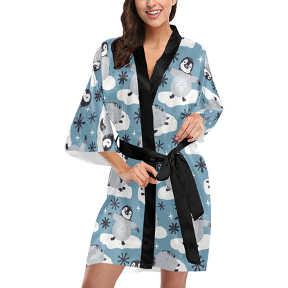 Penguin Pattern Print Design A05 Women's Short Kimono