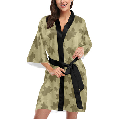 Maple Leaf Pattern Print Design 01 Women's Short Kimono