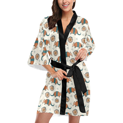 Armadillo Pattern Print Design 02 Women's Short Kimono
