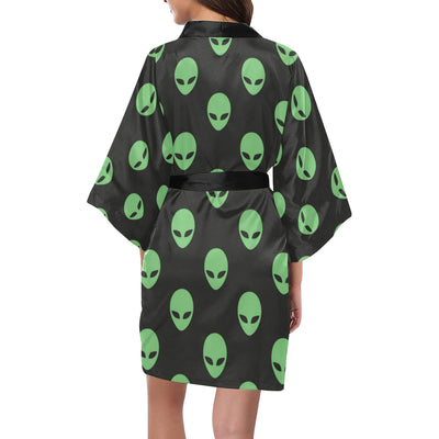 Alien Green Neon Pattern Print Design 01 Women's Short Kimono