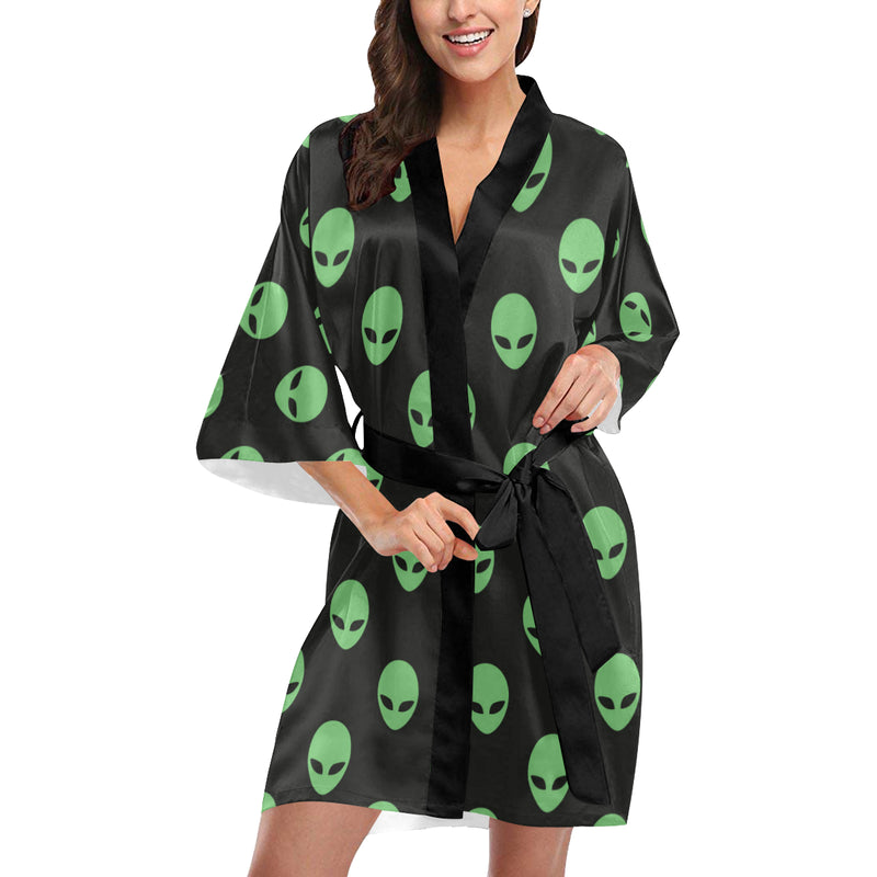 Alien Green Neon Pattern Print Design 01 Women's Short Kimono