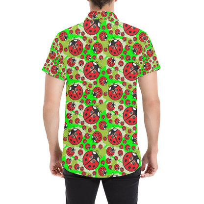Ladybug with Leaf Print Pattern Men's Short Sleeve Button Up Shirt