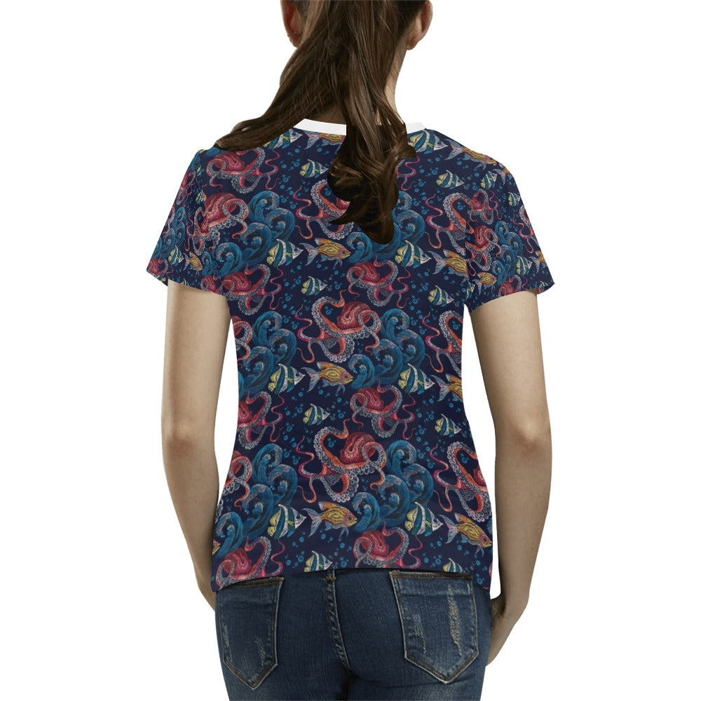 Underwater Giant Squid Print Design LKS302 Women's  T-shirt