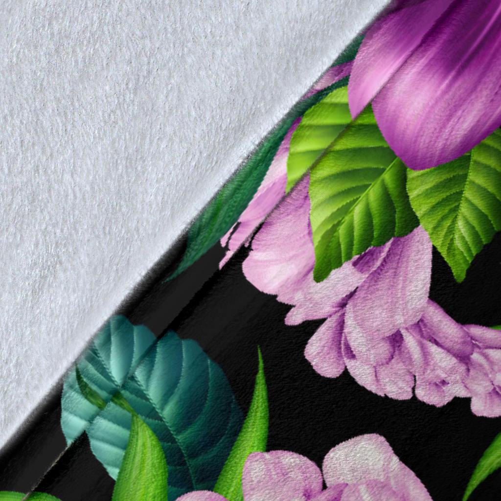 Bright Purple Floral Pattern Fleece Blanket