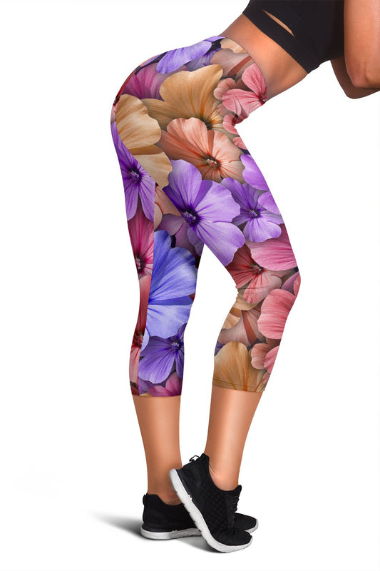 Colorful Geranium Floral Pattern Women Capris