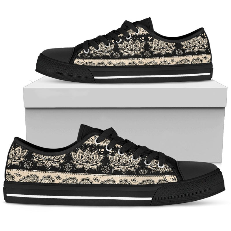 Elephant Hansa Lotus Pattern Men Low Top Shoes