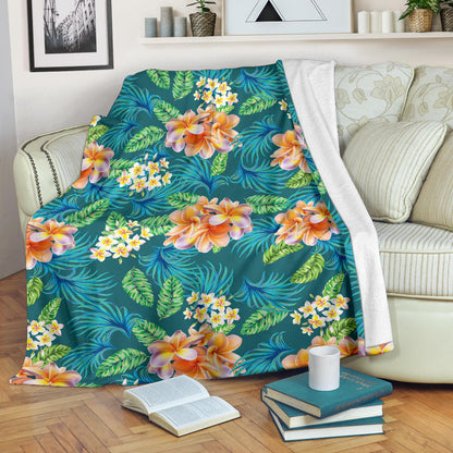 Plumeria Tropical Flower Design Print Fleece Blanket