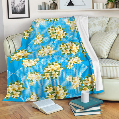 Yellow Plumeria Design Print Pattern Fleece Blanket