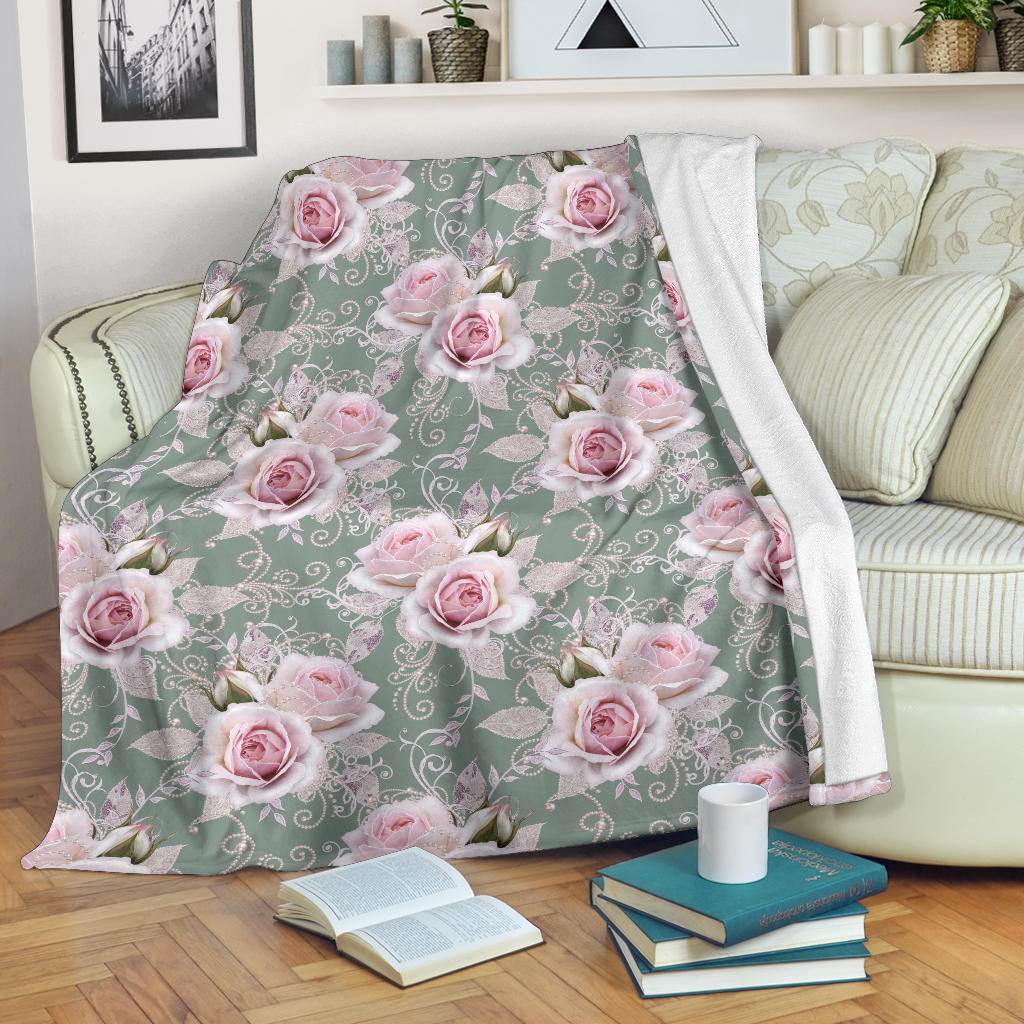 Rose White Pattern Print Design RO012 Fleece Blanket