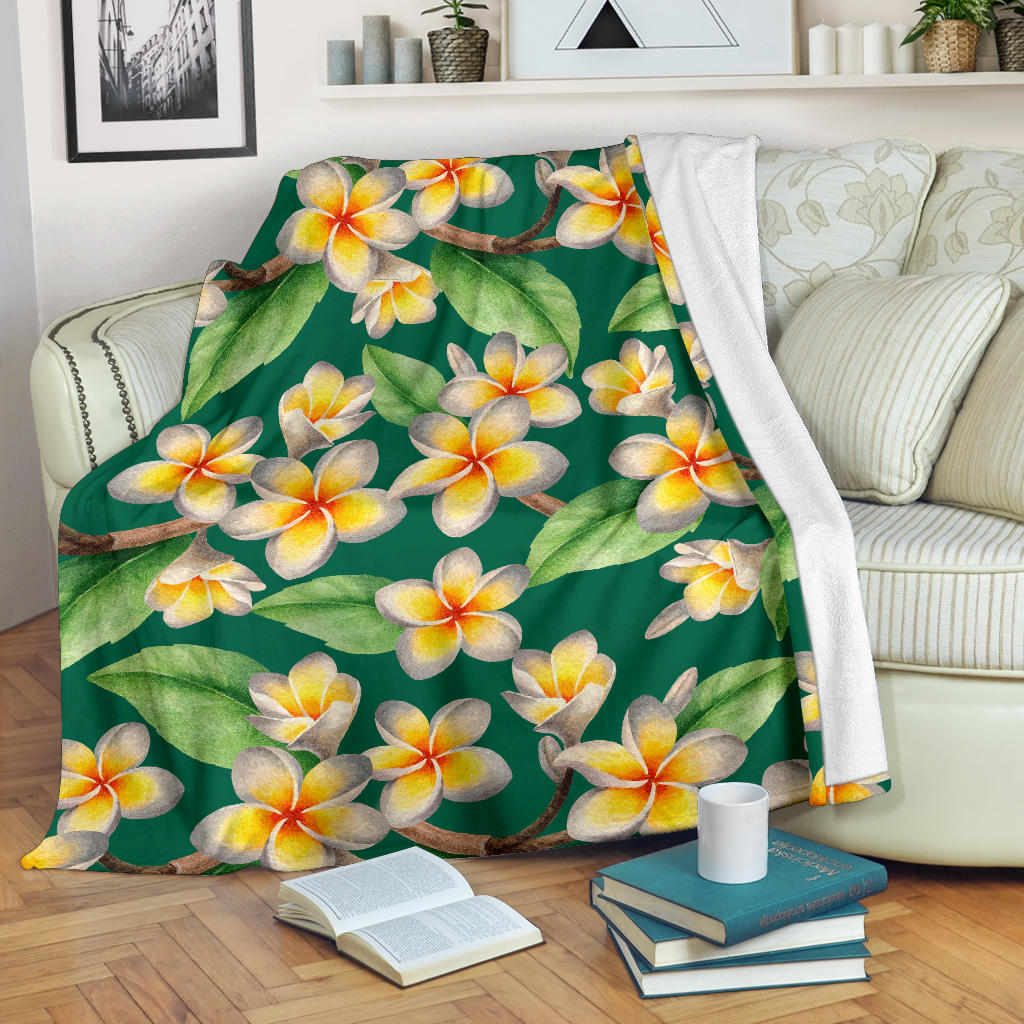 Plumeria Pattern Print Design PM07 Fleece Blanket