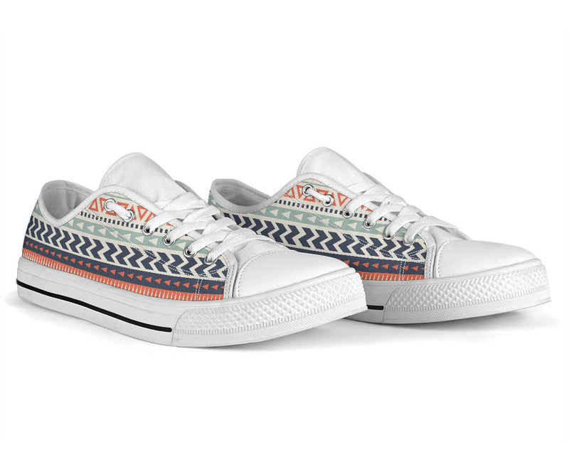 Tribal Aztec vintage pattern White Bottom Low Top Shoes