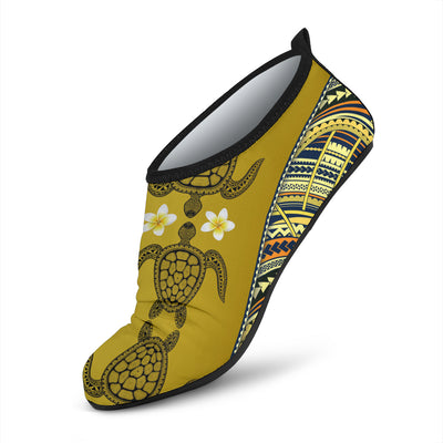 Polynesian Turtle Hawaiian Design Print Aqua Water Shoes