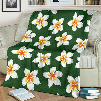 White Plumeria Pattern Print Design PM020 Fleece Blanket