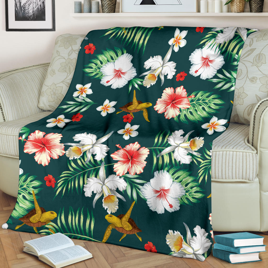 Hawaiian Flower Design with SeaTurtle Print Fleece Blanket
